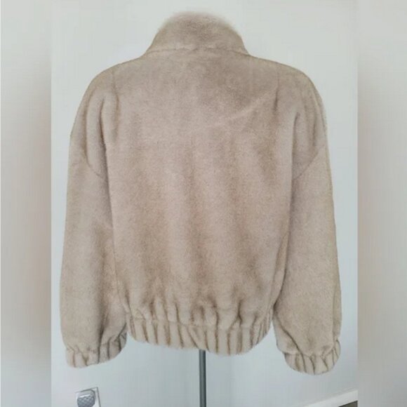 New House Of Harlow Mink Faux Fur Bomber Size M - Picture 6 of 9